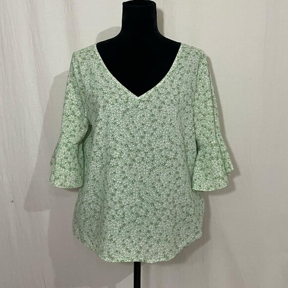 SHEIN Tops - Shein Daisy Blouse